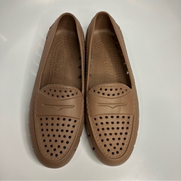 Floafers country club driver men’s water Shoes size 10 driftwood‎ brown/coconut